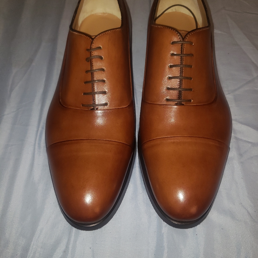 Ace marks size 11 E Cap toe oxfords